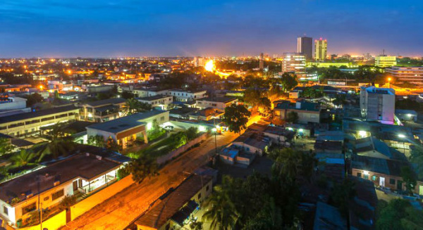 Togo : l’AFD, l’UE et la KfW injectent 47,8 millions d’euros dans le programme d’extension du réseau électrique de Lomé