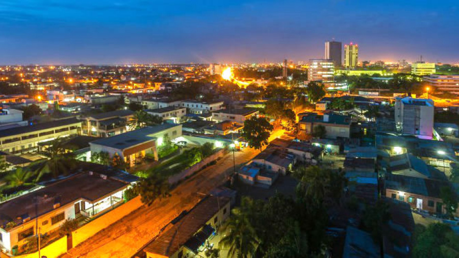Togo : l’AFD, l’UE et la KfW injectent 47,8 millions d’euros dans le programme d’extension du réseau électrique de Lomé