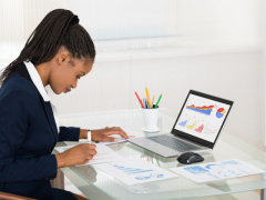 Togo: Number of firms established by private deed has almost doubled over the past two years
