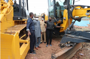 Lancement des travaux de r&eacute;habilitation de 30 km de route &agrave; Atakpam&eacute;