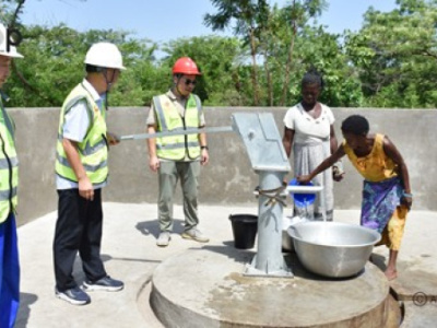 chinese-funded-project-delivers-260-boreholes-in-plateaux-region
