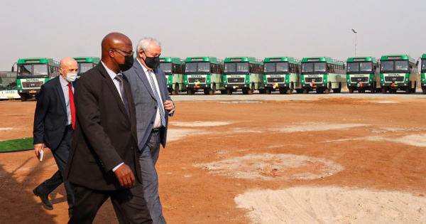 Le parc de Sotral &eacute;toff&eacute; avec 22 nouveaux bus &agrave; 1 milliard FCFA