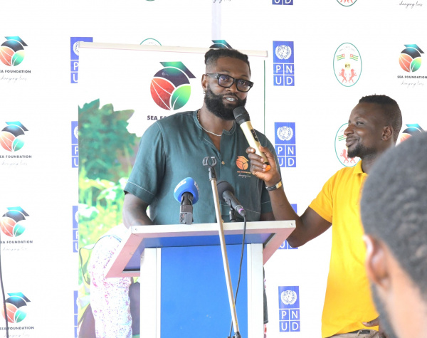 La Fondation Sheyi Emmanuel Adebayor et le PNUD lancent la 2è cohorte du projet d&#039;incubation des jeunes en agrobusiness