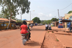 Asphalt-coating and sanitation projects to be developed in Dapaong under PIDU scheme