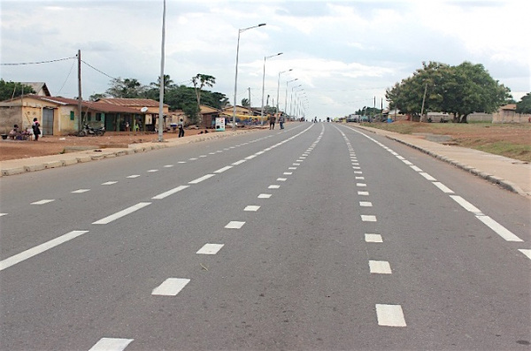 Togo : la route réhabilitée Notsé-Tohoun-Frontière Benin désenclave la zone à fort potentiel agricole du Moyen-Mono