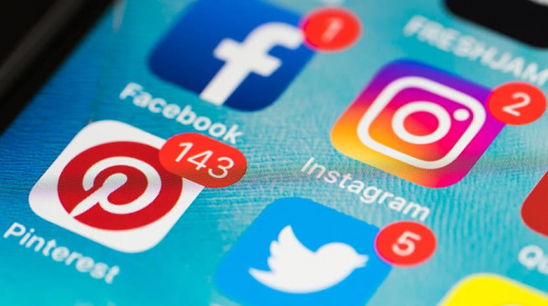 Togo: Facebook roi, Pinterest dauphin, Twitter lanterne rouge