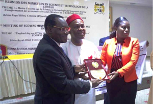 Le projet &laquo; domestication du bois de v&egrave;ne &raquo; du Laboratoire de Recherche Foresti&egrave;re de l&rsquo;UL d&eacute;croche un prix de 100 000 $