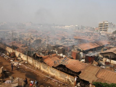 incendies-des-marches-le-togo-va-lancer-un-fonds-de-soutien-aux-sinistres