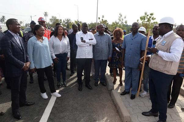 Au Togo, Ousmane Diagana visite les chantiers financés par la Banque mondiale