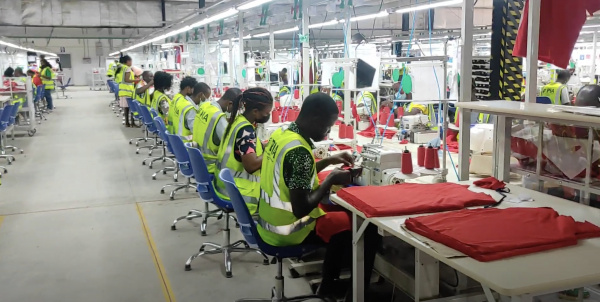 PIA : la commercialisation des vêtements “made in togo” va démarrer d’ici janvier 2023