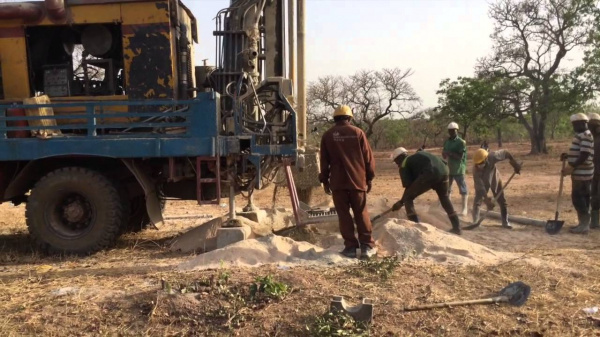 Minister of water to drill 400 new boreholes, rehabilitate 200 old ones, in Kara and Savanes regions