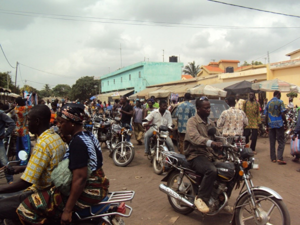 Togolese government works on restructuring urban public transport