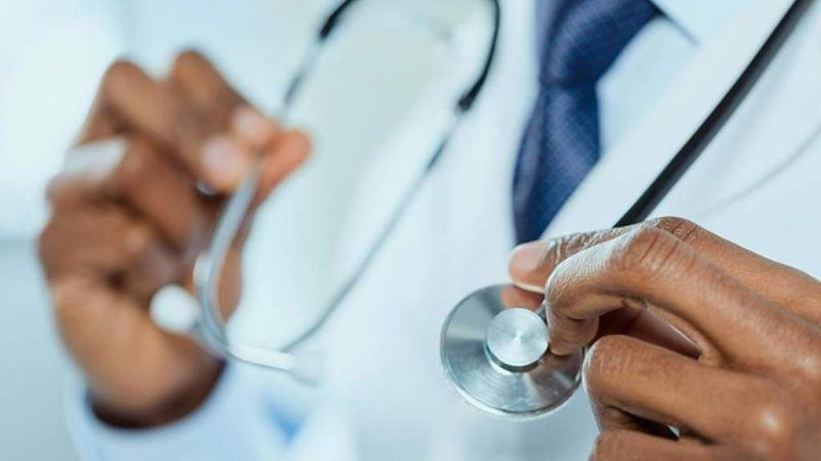 Togo : le secteur public recense près de 13 000 agents de santé