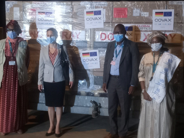 Vaccination Covid-19 : l’Allemagne offre 633 600 doses de Johnson &amp; Johnson au Togo