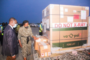 Le Togo, premier pays africain &agrave; r&eacute;ceptionner le vaccin Johnson and Johnson &laquo; made in Africa &raquo;