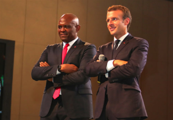 Depuis Lagos, Emmanuel Macron et Tony Elumelu donnent un coup d’aiguillon à l’entrepreneuriat des jeunes africains