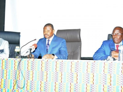 togo-lancement-de-travaux-de-construction-d-ouvrages-de-drainage-des-eaux-pluviales-et-de-bitumage-des-rues-de-lome