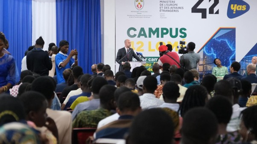 Togo-France : Campus 42 lanc&eacute; pour former les talents du num&eacute;rique