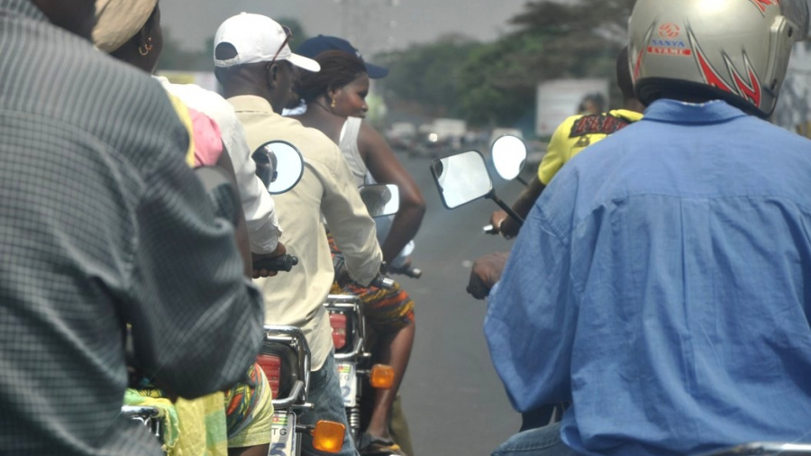 Suspension de la mesure interdisant les transports par taxis-motos et tricycles