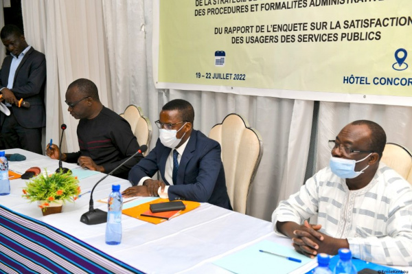Togo : trois documents stratégiques pour améliorer les services publics