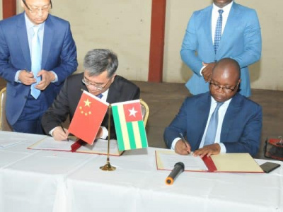aide-alimentaire-la-chine-finalise-la-livraison-des-2400-tonnes-de-riz-au-togo