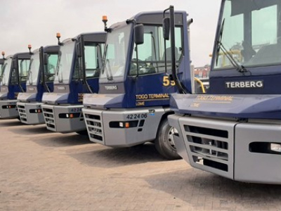 agl-togo-renforce-son-parc-avec-dix-nouveaux-tracteurs