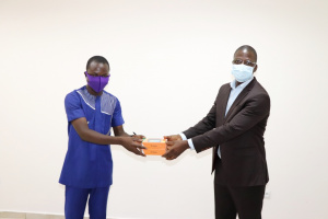 Cours en ligne: l&rsquo;Universit&eacute; de Lom&eacute; offre du mat&eacute;riel de connexion aux &eacute;tudiants