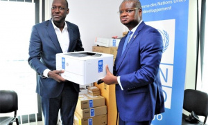 Commande Publique : l'ARCOP obtient un appui en &eacute;quipements informatiques du PNUD