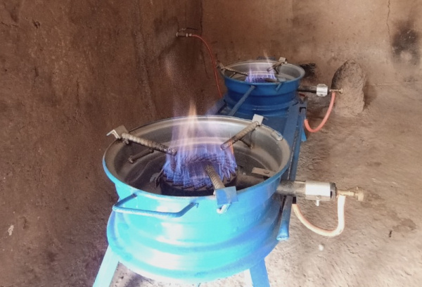 Au Togo, du biogaz pour faire cuire les repas dans les cantines scolaires