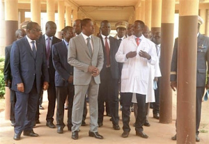 Togo : Faure Gnassingb&eacute; annonce d&rsquo;importants investissements dans le secteur de la sant&eacute;
