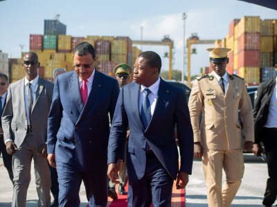le-president-nigerien-mohamed-bazoum-en-visite-au-port-de-lome