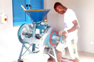 Le PUDC va &eacute;quiper de nouvelles zones rurales en plateformes multifonctionnelles solaires