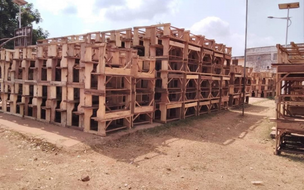 Le gouvernement dote des &eacute;tablissements scolaires de mat&eacute;riels informatiques et tables-bancs