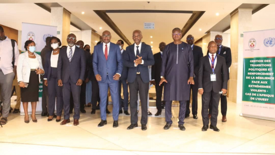 Un colloque sur la transition politique à Lomé, en prélude à la conférence des Chefs d&#039;État