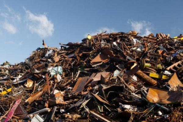 Togo: Exporting scrap metal remains illegal, Trade Minister alerts