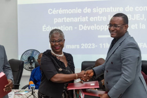 Togo : deux accords annoncent un accompagnement suppl&eacute;mentaire pour les dipl&ocirc;m&eacute;s des IFAD