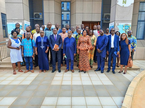 Mise en œuvre de l’Assurance maladie universelle (AMU) au Togo : l&#039;exécutif concerte le corps médical