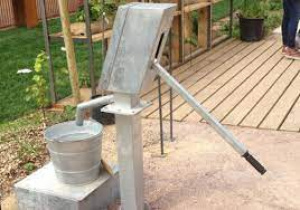 Acc&egrave;s &agrave; l'eau potable : plus d&rsquo;un million &euro; pour 300 nouvelles pompes hydrauliques au nord du Togo&nbsp;