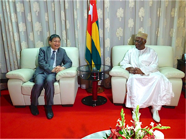 L&rsquo;Ambassadeur Liu Yuxi rassure le Pr&eacute;sident du Parlement sur la livraison dans les d&eacute;lais du si&egrave;ge de l&rsquo;Institution