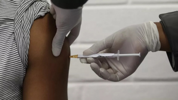 Vaccination anti-Covid-19 : la campagne s’étend aux étudiants de moins de 18 ans