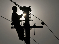Togo: Power utility CEET now allows medium-voltage customers to pay connection fees in instalments